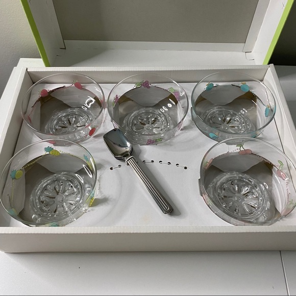 NWT SET OF 5 CUTE GLASS ICE CREAM CUPS - Picture 6 of 8